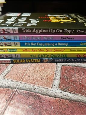 6 Dr. Seuss Book Lot